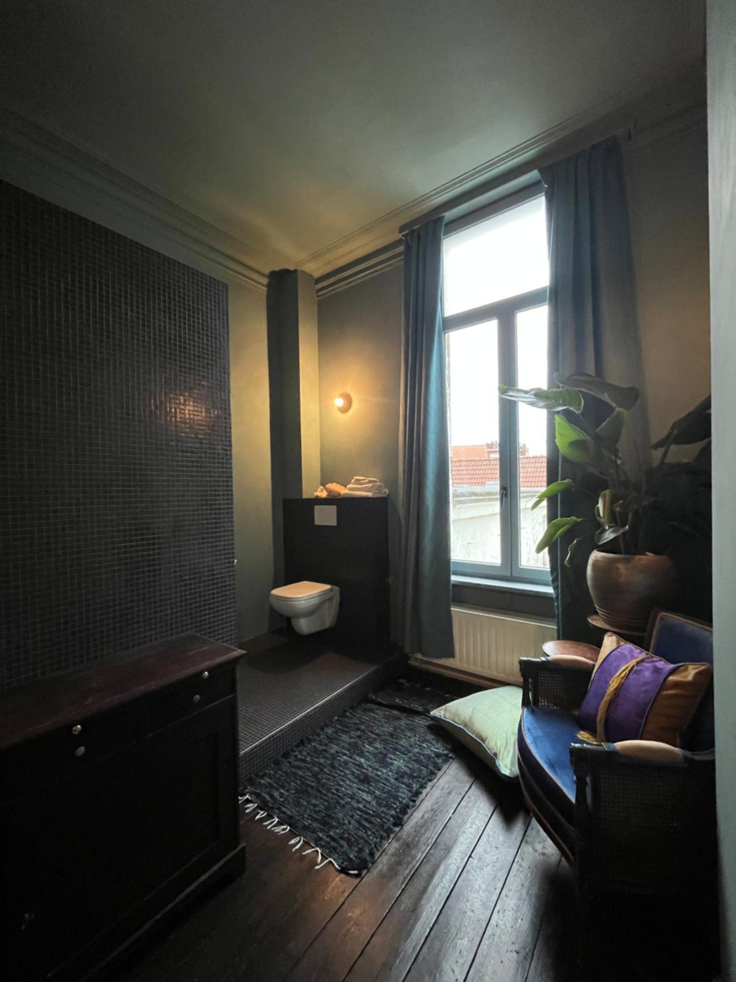 Guesthouse Nights By Morpheus Antwerp Exterior photo